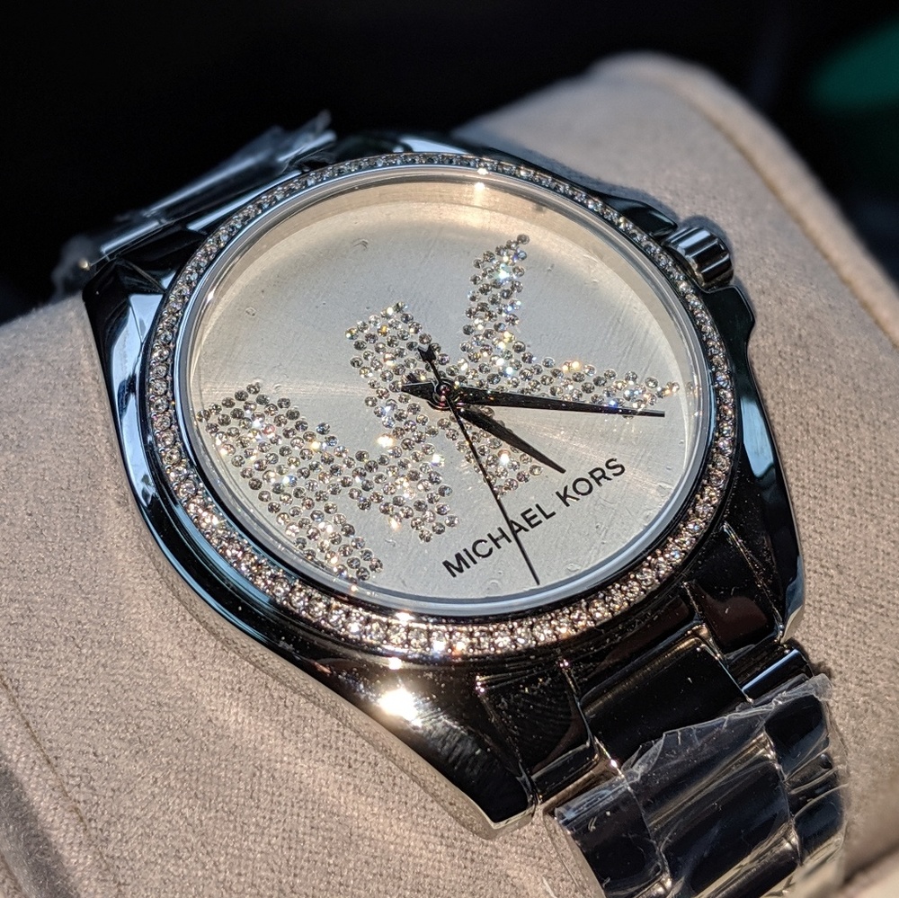 Meet your Posher, Gamelle